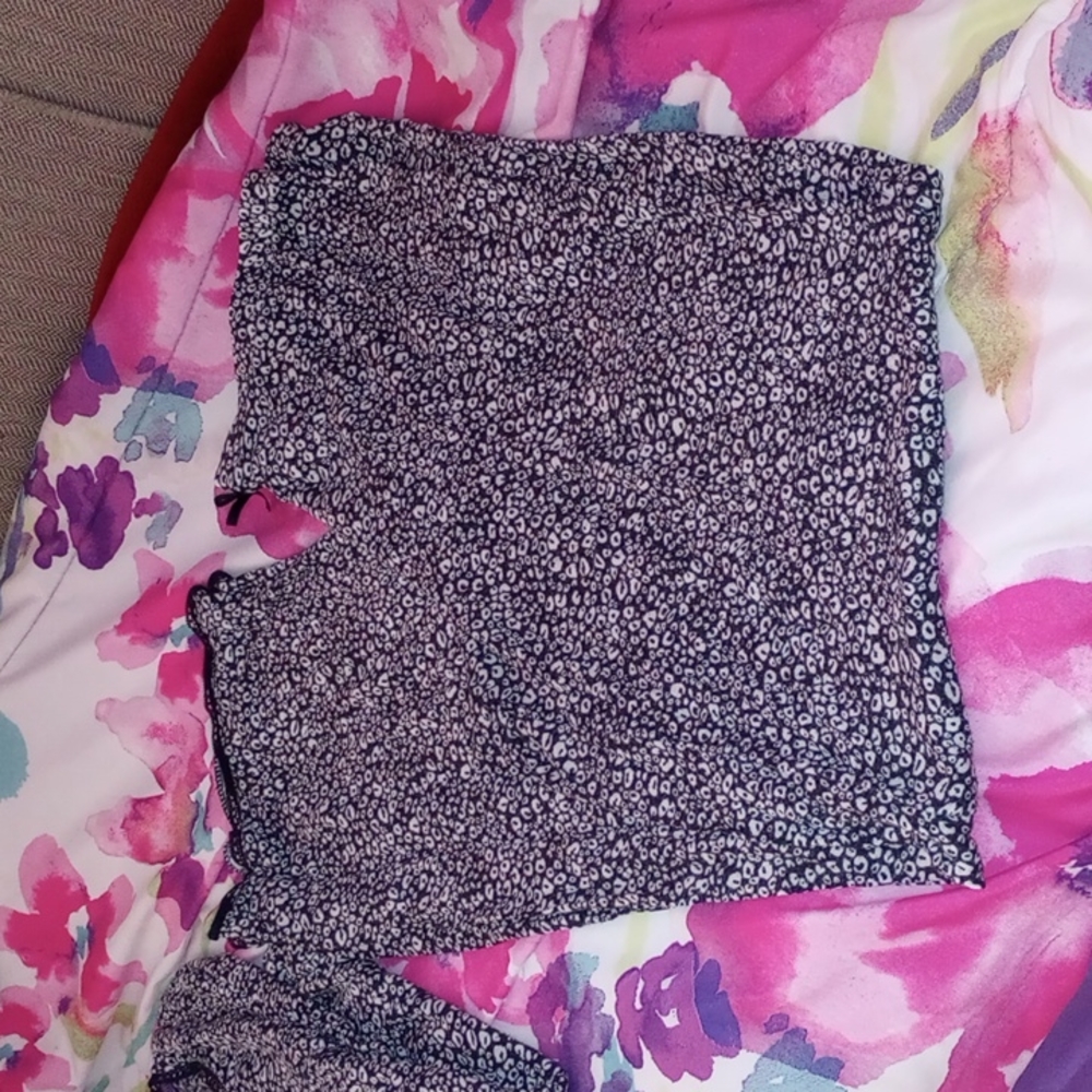 Pajamas Set - Picture 3 of 5